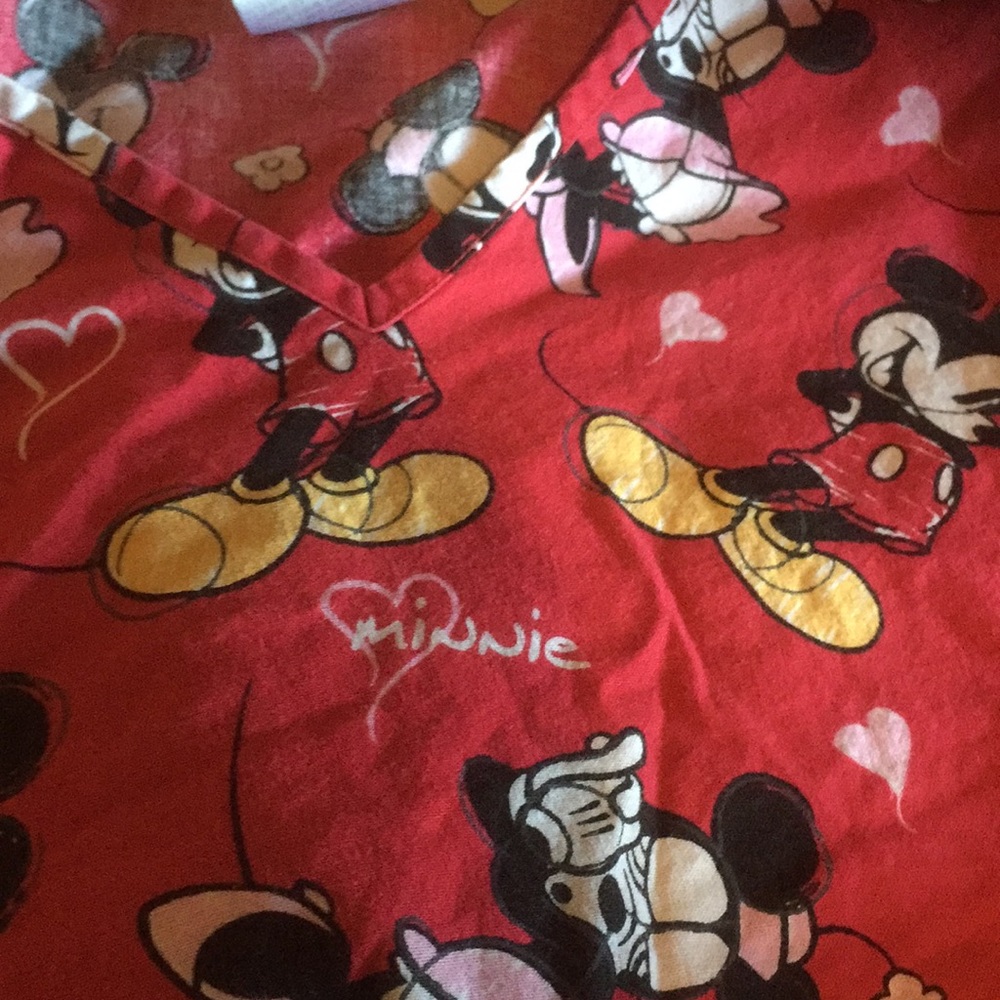 Small scrub top!